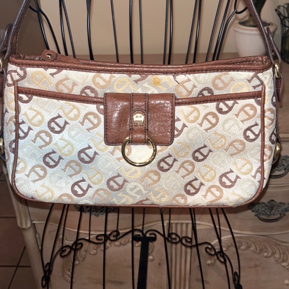 Etienne Aigner Vintage Logo Baguette Bag Purse Handbag 1990’s - Picture 2 of 16